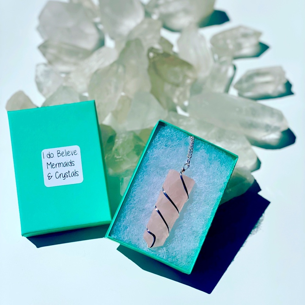 Rose Quartz Pendant with 18cm chain